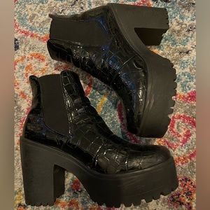 Black heeled booties